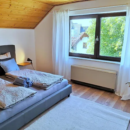 Family-Apartment Mit Balkon, Kueche, Parkplatz & Waschmaschine Offenburg Exterior photo