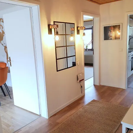 Family-Apartment Mit Balkon, Kueche, Parkplatz & Waschmaschine Offenburg Exterior photo