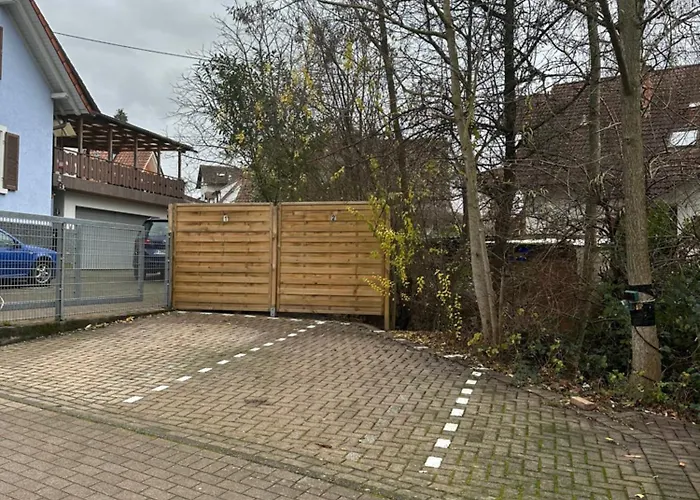 Family-Apartment Mit Balkon, Kueche, Parkplatz & Waschmaschine